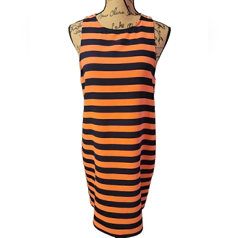 Everly Pink and Blue Striped Dress Size M - Picture 2 of 7